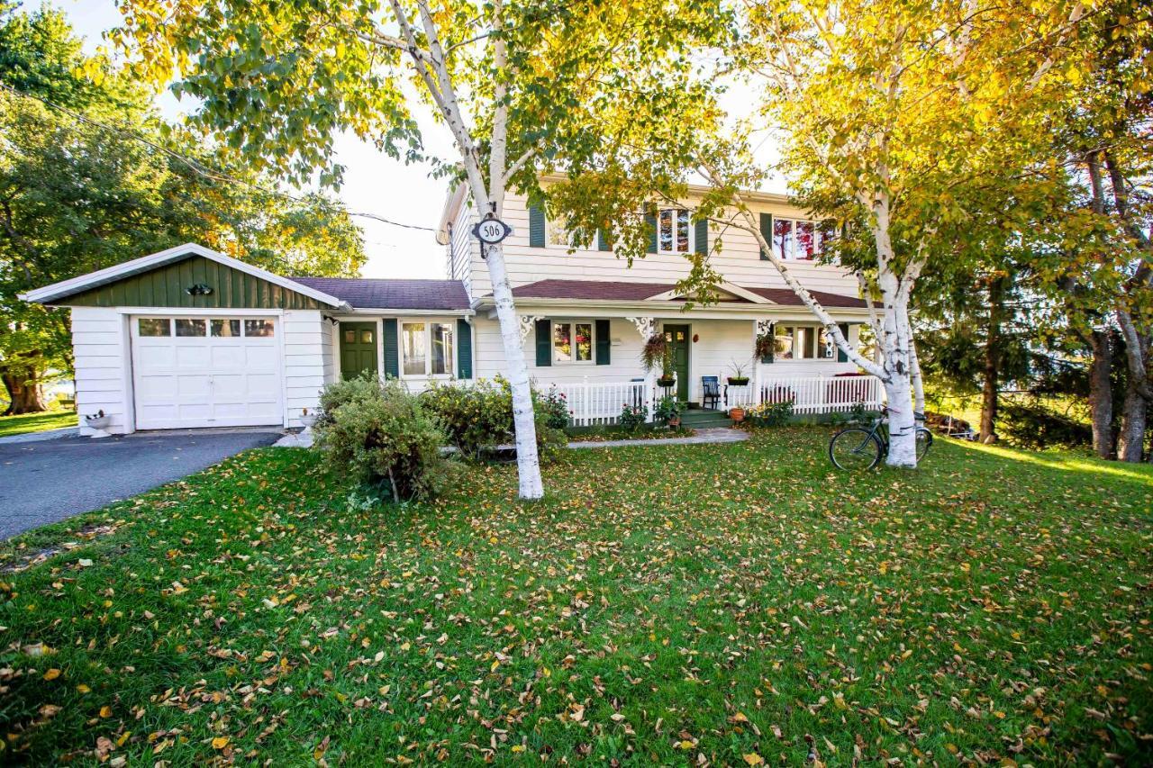 B&B Panorama Saint-Pierre-de-l'Ile-d'Orleans Exterior photo